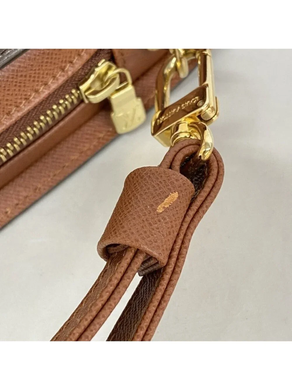 Louis Vuitton Clutch Monogram Brown